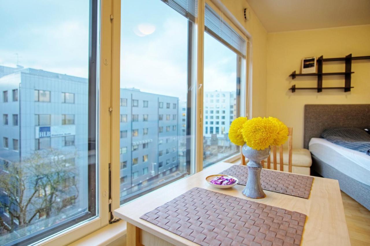 Studio Apartment In Quiet Heart Of Everything Ταλίν Εξωτερικό φωτογραφία